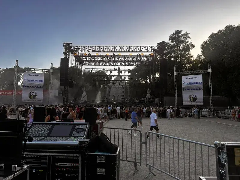 Le Night Event